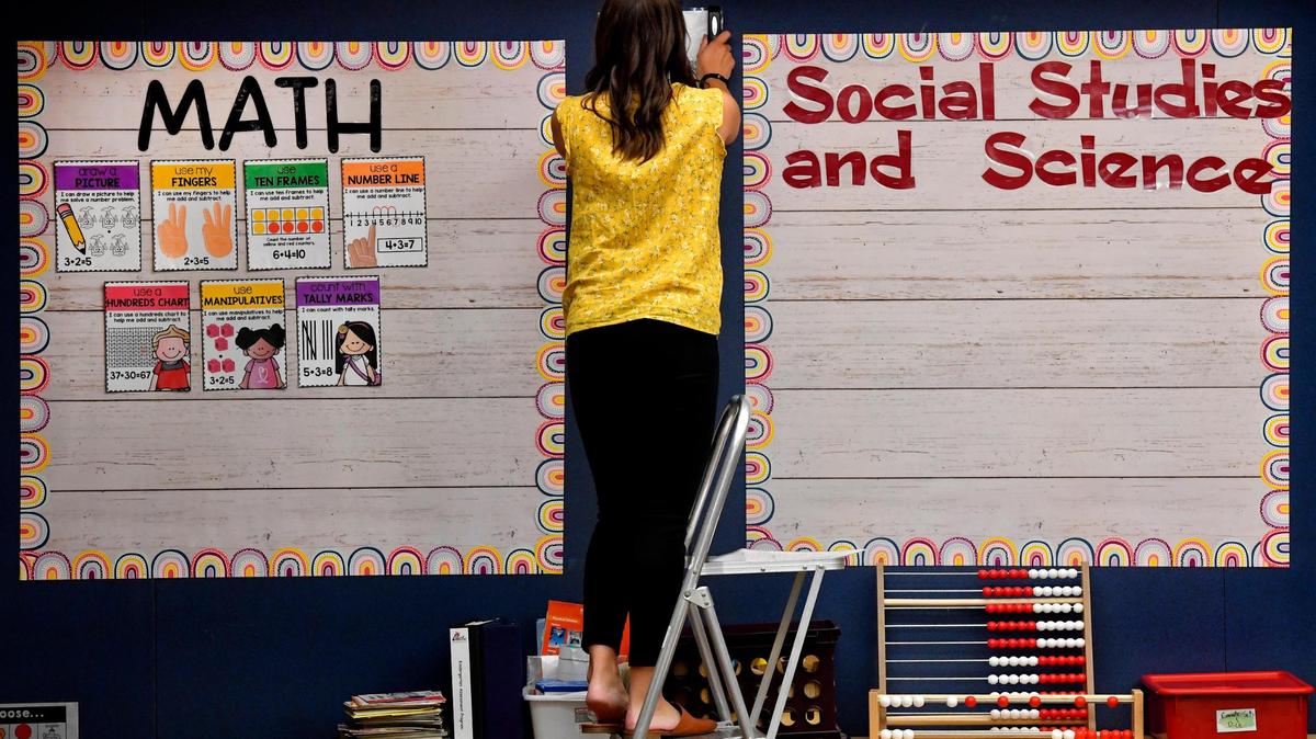 Fresh out of college, Brianna Kirk is beginning her first job at Countryside Elementary School in Olathe. Days before her kindergarten students stepped into her classroom, Kirk was busy getting organized and putting everything in place for that much-anticipated first day of class.