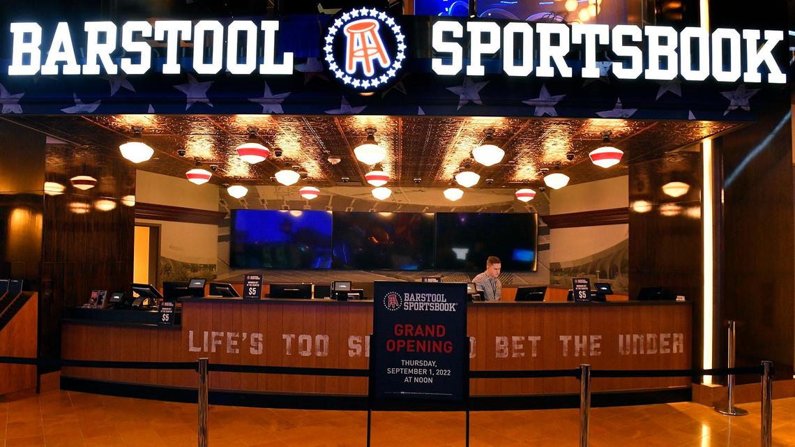 Live updates: Sports betting now legal in Kansas; Kelly places first bet on local team