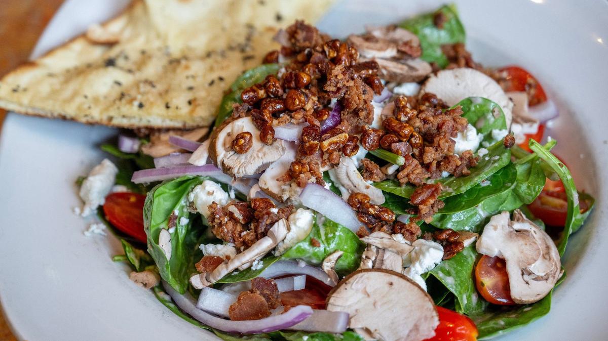 I hate salads. But this Kansas City pizza restaurant makes one I love