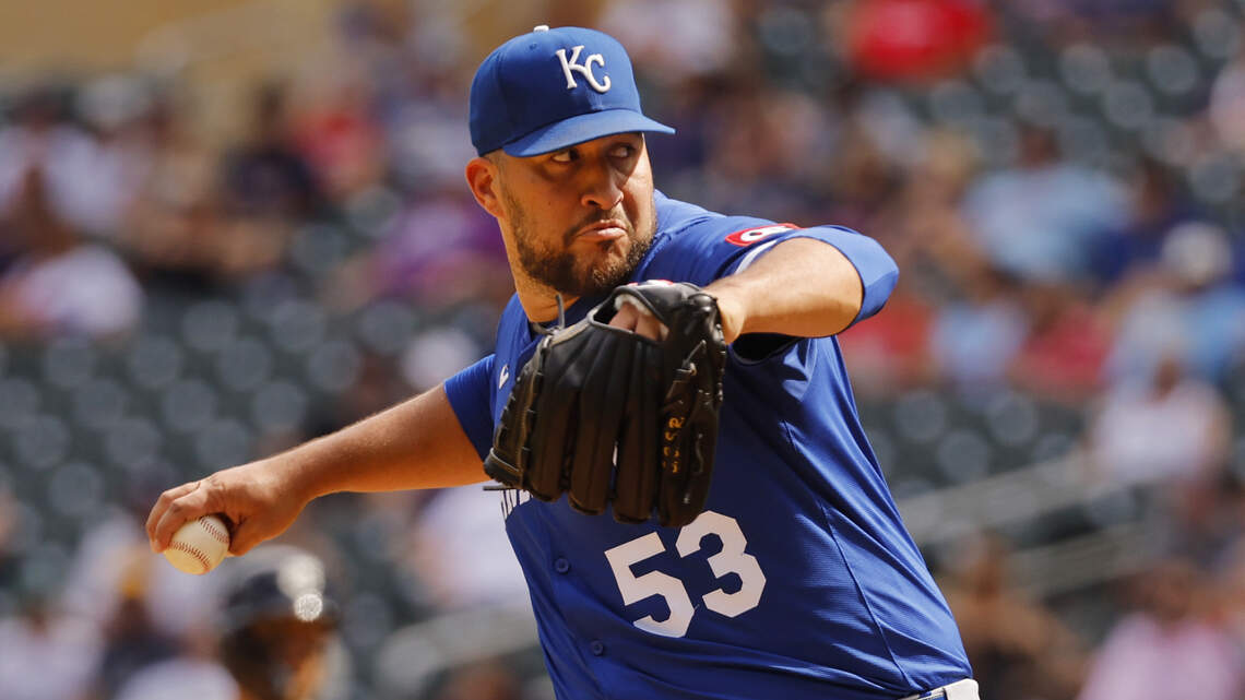 Royals closer Carlos Estévez to undergo season-ending right-shoulder surgery