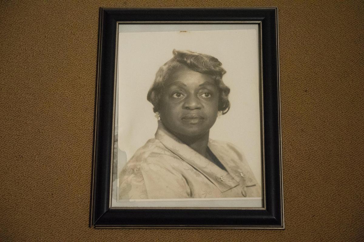 Estella Carter, born in 1908 and died in 1988, testified against a notorious Kansas City mobster Morris Klein in 1947 against voter fraud and sent him to prison.