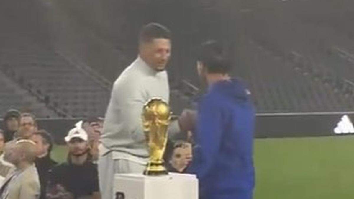 Patrick Mahomes met with Lionel Messi this week.