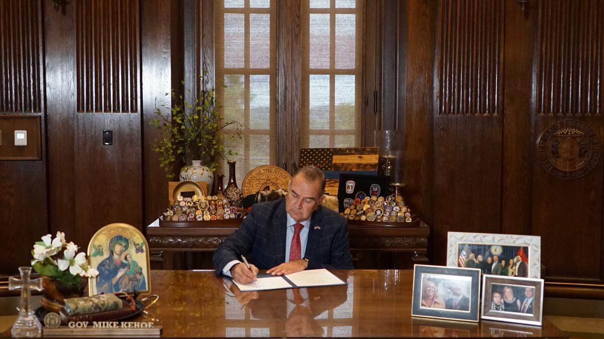 Missouri Gov. Mike Kehoe signed the state’s $50.8 billion budget for the next fiscal year, but the Republican governor also slashed or restricted $511 million for projects approved by lawmakers. He cited a need to rein in spending ahead of a looming revenue shortfall and an upcoming tax cut.