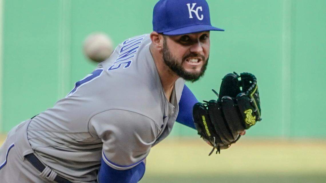 Kansas City Royals starter Jakob Junis pitches against the Pittsburgh Pirates in the first inning of a baseball game, Tuesday, April 27, 2021, in Pittsburgh. (AP Photo/Keith Srakocic)