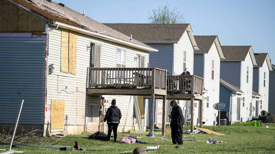 After tornado, Belton faces torn roofs, power outages, blocked roads. ‘It was scary’