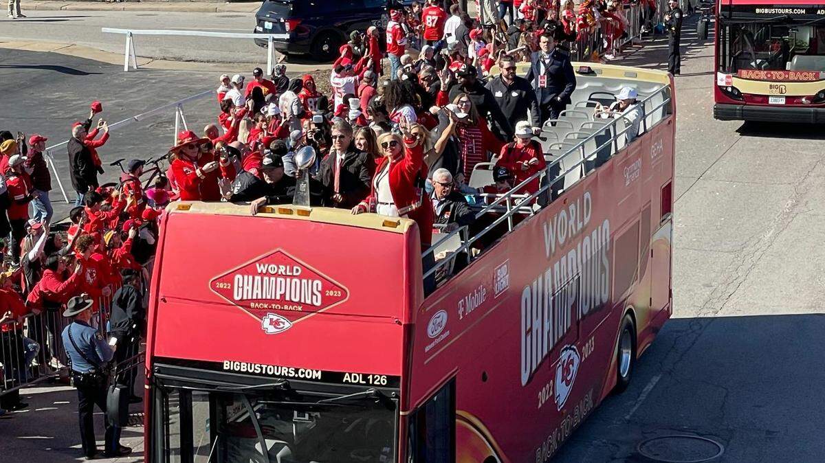Chiefs players, with their friends and family, crammed atop buses and made their way down the parade route.