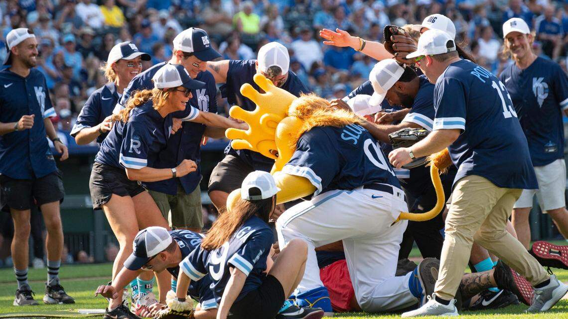 Rules? What rules? Big Slick stars play an unusual softball game at Kauffman Stadium