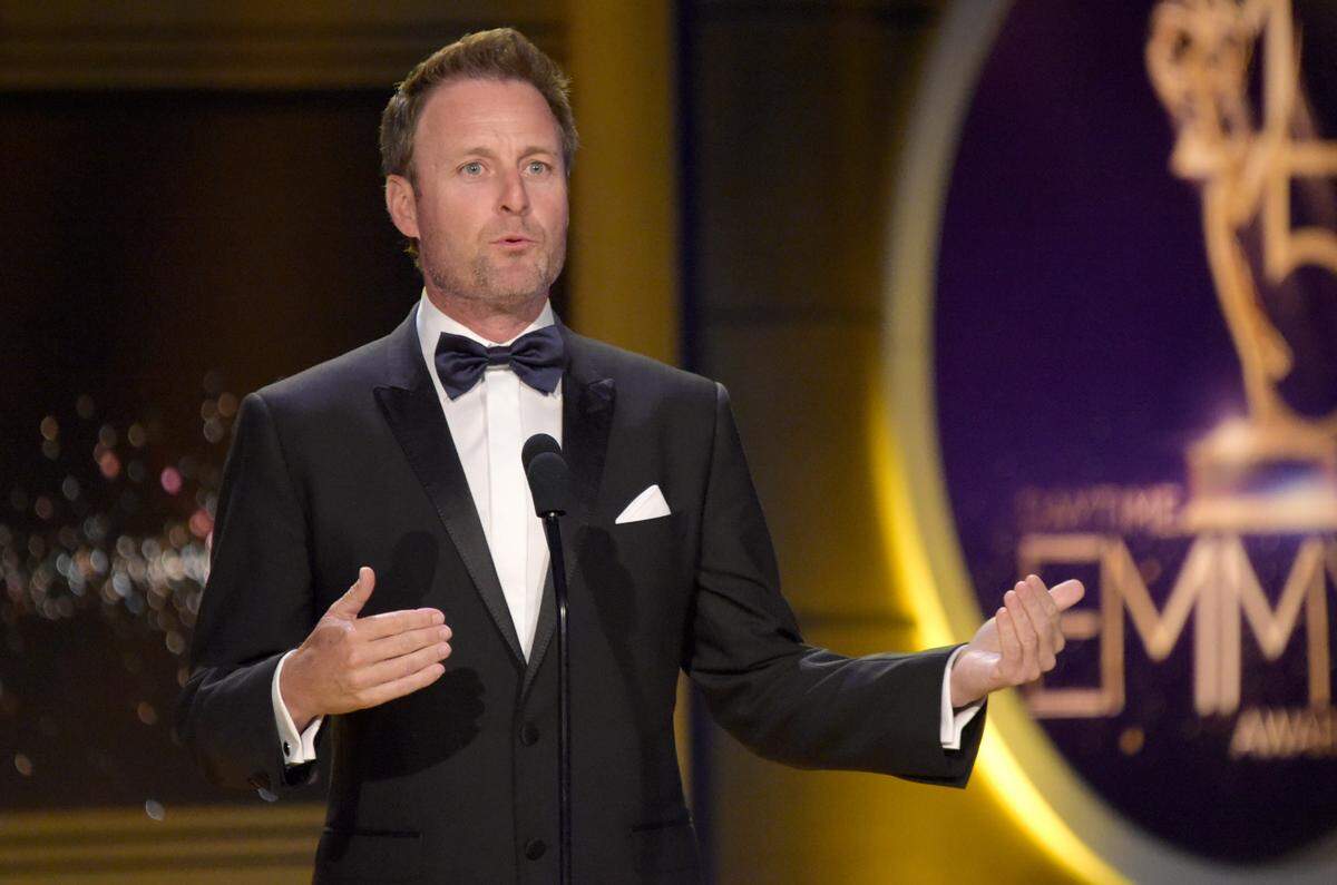 Chris Harrison presents the award for outstanding entertainment talk show host at the 45th annual Daytime Emmy Awards at the Pasadena Civic Center on Sunday, April 29, 2018, in Pasadena, Calif. (Photo by Richard Shotwell/Invision/AP)