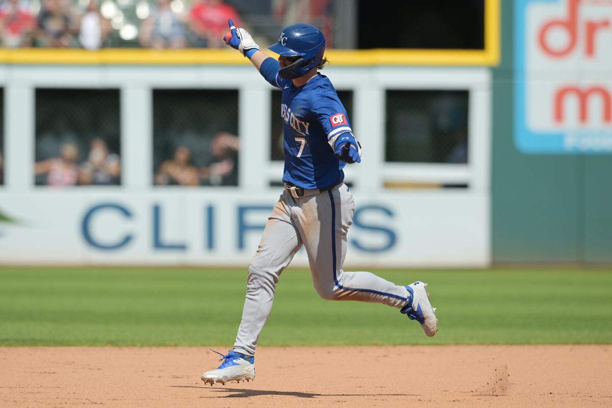 Kansas City Royals shortstop Bobby Witt Jr. (7) rounds the bases after hitting a home run during the eighth inning against the Cleveland Guardians at Progressive Field on Aug. 26, 2024, in Cleveland.