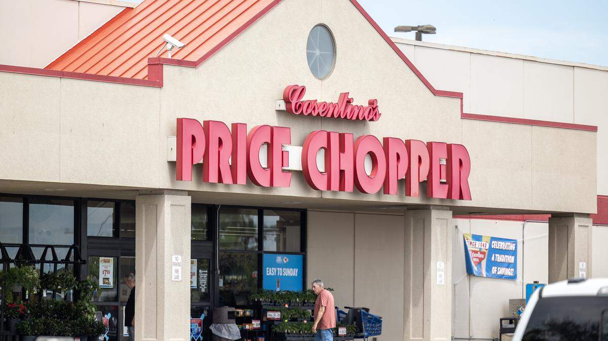The Cosentino’s Price Chopper at 2102 N. Missouri 7 in Pleasant Hill, Missouri, is seen on Tuesday, May 26, 2026, a day after a shooting left two people injured and one dead.