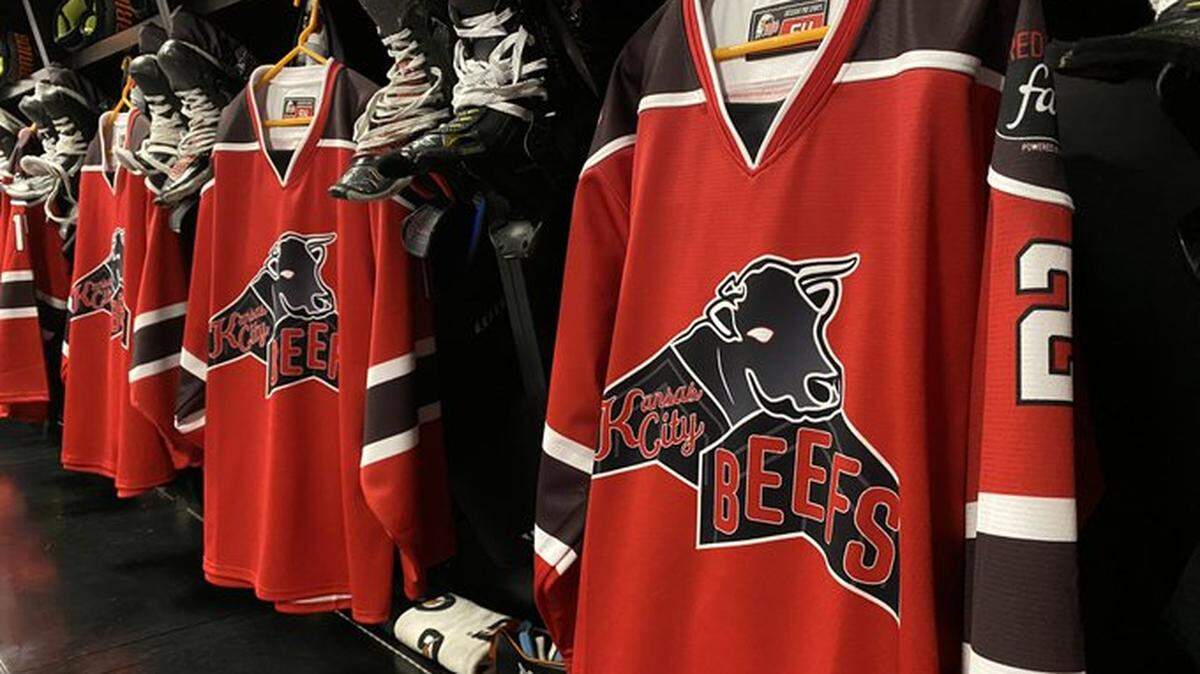 The KC Mavericks hockey team donned special “KC Beefs” jerseys for a charity game at Cable Dahmer Arena in Independence last weekend.