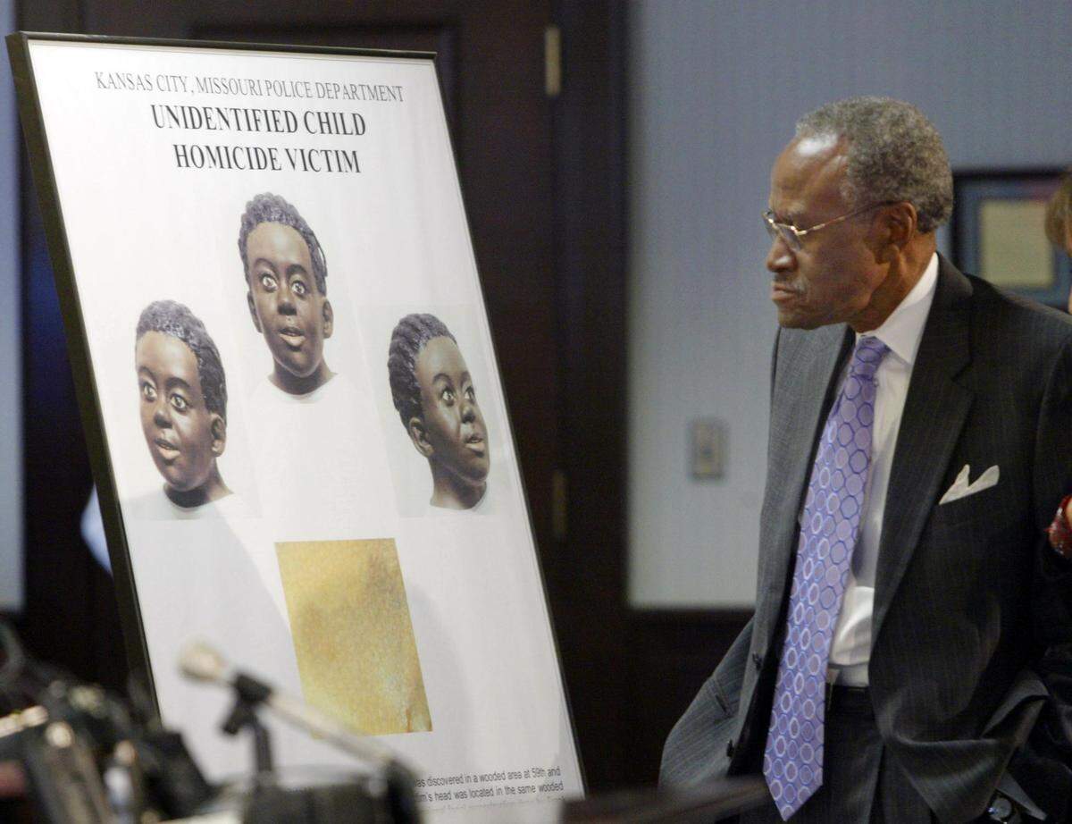 In 2005, Alvin Brooks, then mayor pro tem, studied police renderings of Erica Green, known as “Precious Doe” until she was identified. That day, the prosecutor’s office announced that her mother was charged with second degree murder in Erica’s death.