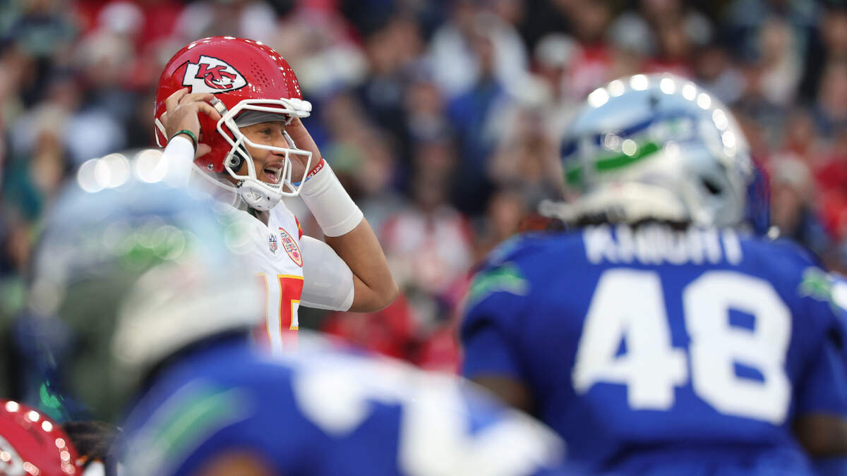 Kansas City Chiefs quarterback Patrick Mahomes (15) calls a play at the line of scrimmage during a game against the Seahawks at Lumen Field in Seattle on Sunday, Oct, 25, 2026.