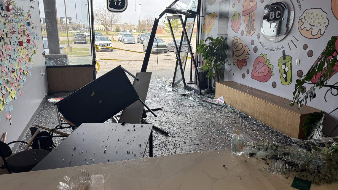 Overland Park tea shop temporarily closes after car drove through storefront