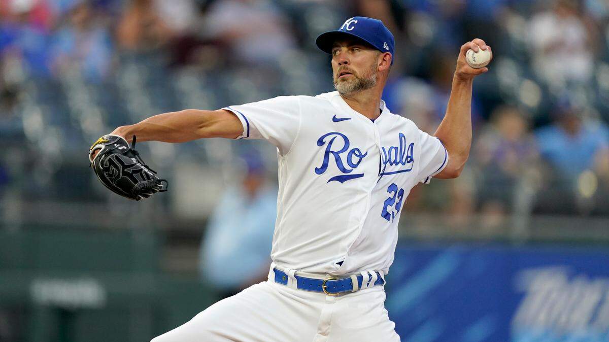 Kansas City Royals starting pitcher Mike Minor throws during the first inning against the Cleveland Indians on Thursday, Sept. 2, 2021, at Kauffman Stadium in Kansas City, Mo.