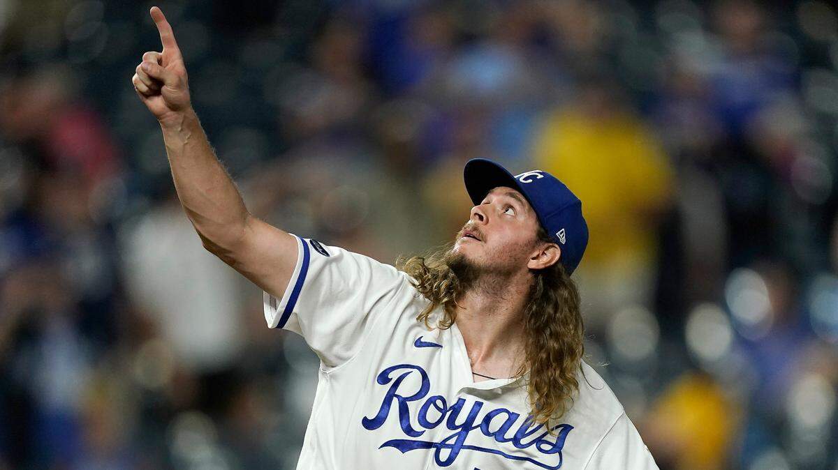 Kansas City Royals’ Scott Barlow celebrates after the second game of a baseball doubleheader against the Detroit Tigers Monday, July 11, 2022, in Kansas City, Mo. The Royals won 7-3. (AP Photo/Charlie Riedel)