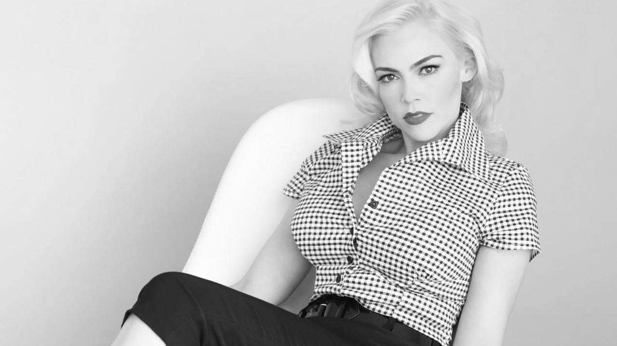 Vocalist Brenna Whitaker will return to her hometown for “Glamour of Old Hollywood Jazz Gala.”
