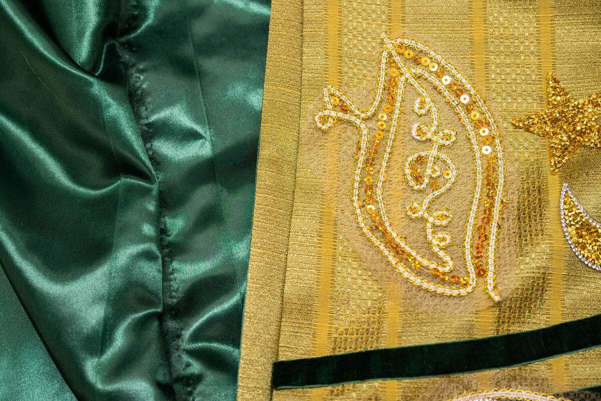 Details on the Oz costume are prepared for the Kansas City Repertory Theater’s retention of “The Wizard of Oz” in their costume workshop, on Tuesday, April 28, 2026.