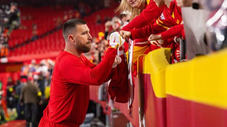 In viral video, fan thanks Travis Kelce for special memories he had with daughter