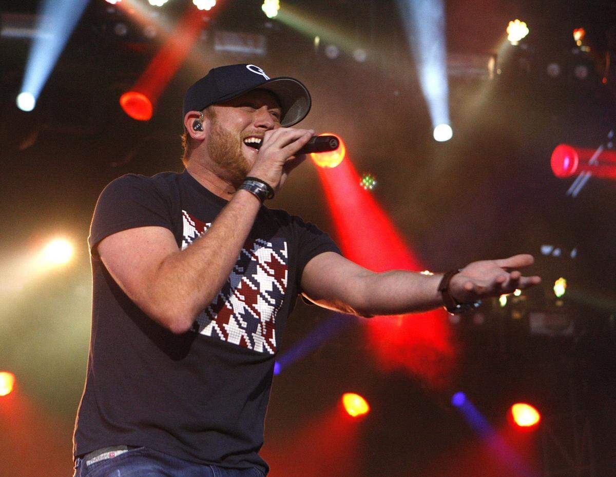 Country music star Cole Swindell will play March 24 at Cable Dahmer Arena.