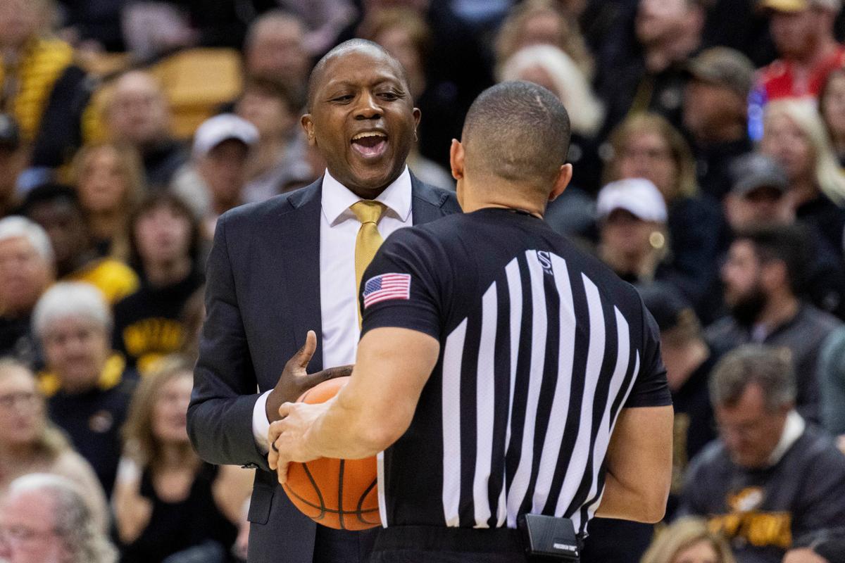 Missouri coach Dennis Gates argues a call with a referee during the first half of a game against Alabama on Jan. 21, 2023, in Columbia, Mo.
