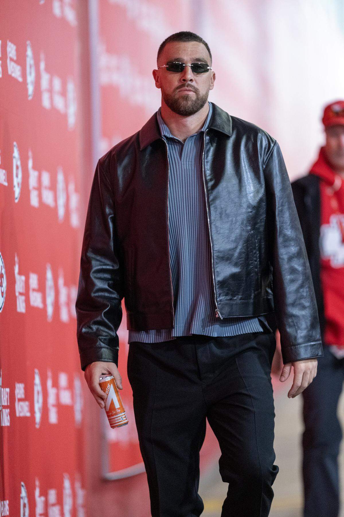 Kansas City Chiefs tight end Travis Kelce (87) arrives for the game against the Las Vegas Raiders on Sunday, October 19, 2025, at GEHA Field at Arrowhead Stadium in Kansas City.