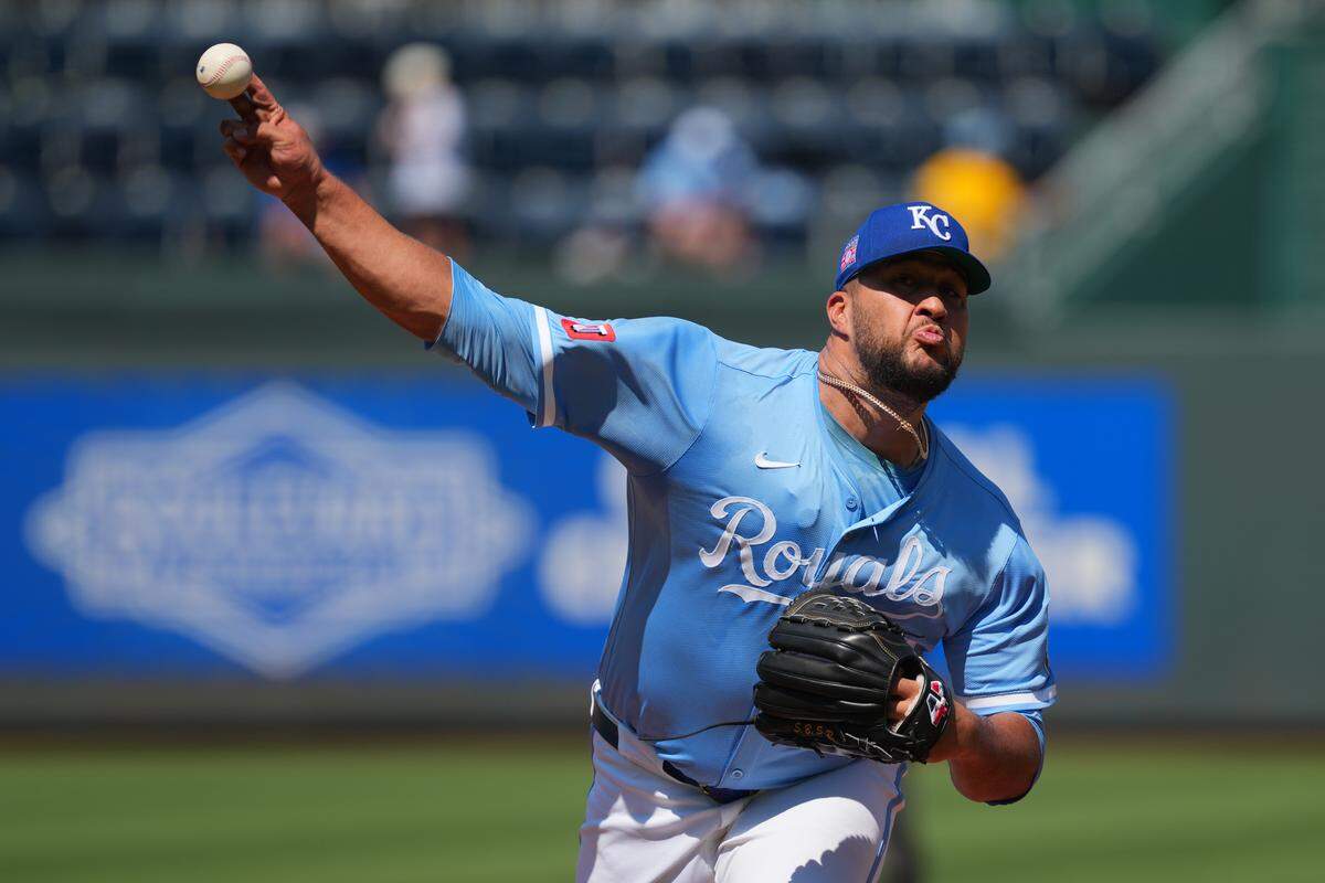 Carlos Estévez #53 of the Kansas City Royals throws in the ninth inning against the Cleveland Guardians at Kauffman Stadium on July 27, 2025 in Kansas City, Missouri.