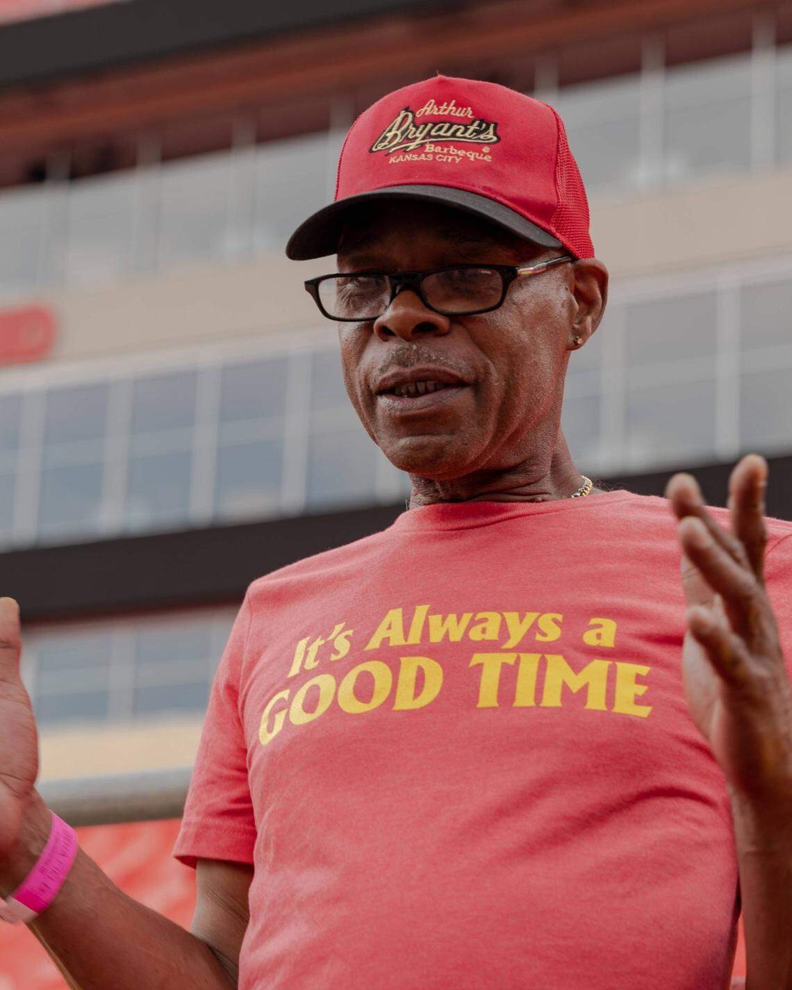 Wayne Garrett, the late pitmaster at Arthur Bryant’s, died Feb. 23 after battling cancer.