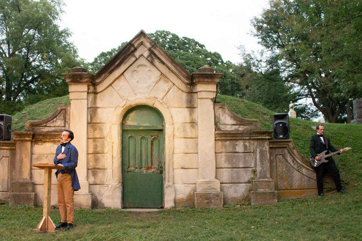 R.H. Wilhoit (as The Confidant) and Rex Hobart (as Musician) appeared last year in the Coterie’s “Electric Poe,” which will return Sept. 16-Oct. 31 at Union Cemetery.