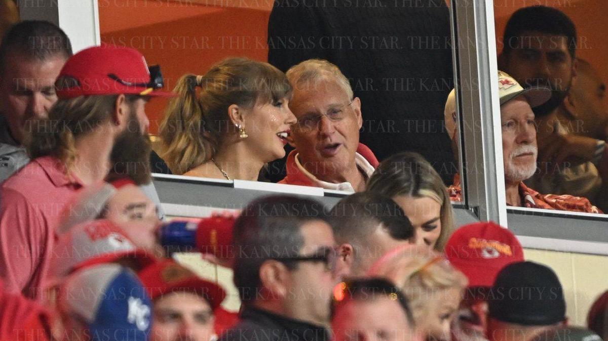 Pop superstar Taylor Swift, seen here at Monday’s Chiefs game with her father, Scott Swift, later had fun chatting with Chariah Gordon in a postgame celebration.