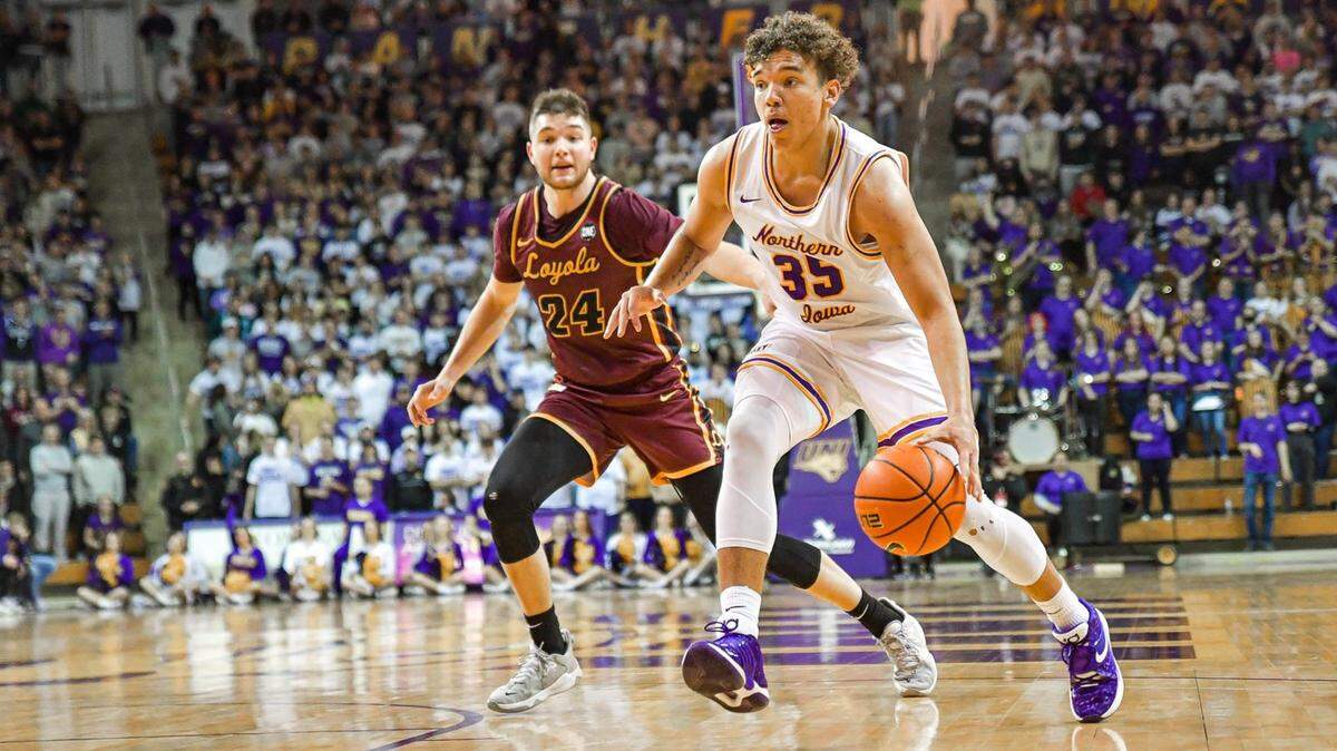 Noah Carter, right, a 6-foot-6 combo forward from Dubuque, Iowa, averaged 15.0 points and 4.1 rebounds for Northern Iowa last season.