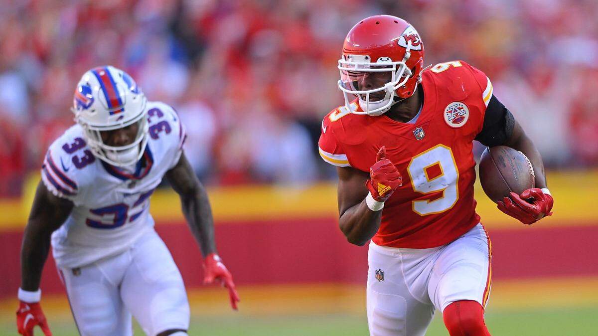 Chiefs WR JuJu Smith-Schuster a step closer to being cleared from concussion protocol