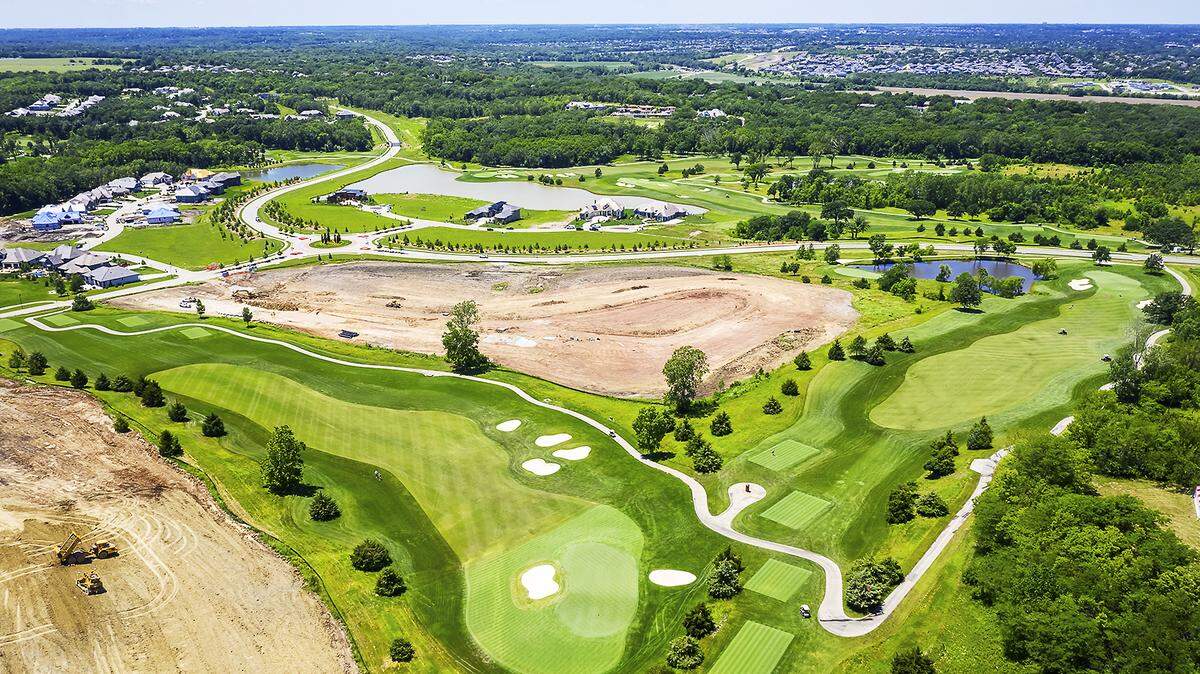 Loch Lloyd’s two newest phases are nearing release and will offer 38 lots surrounding hole 8 on the Tom Watson Signature Golf Course.