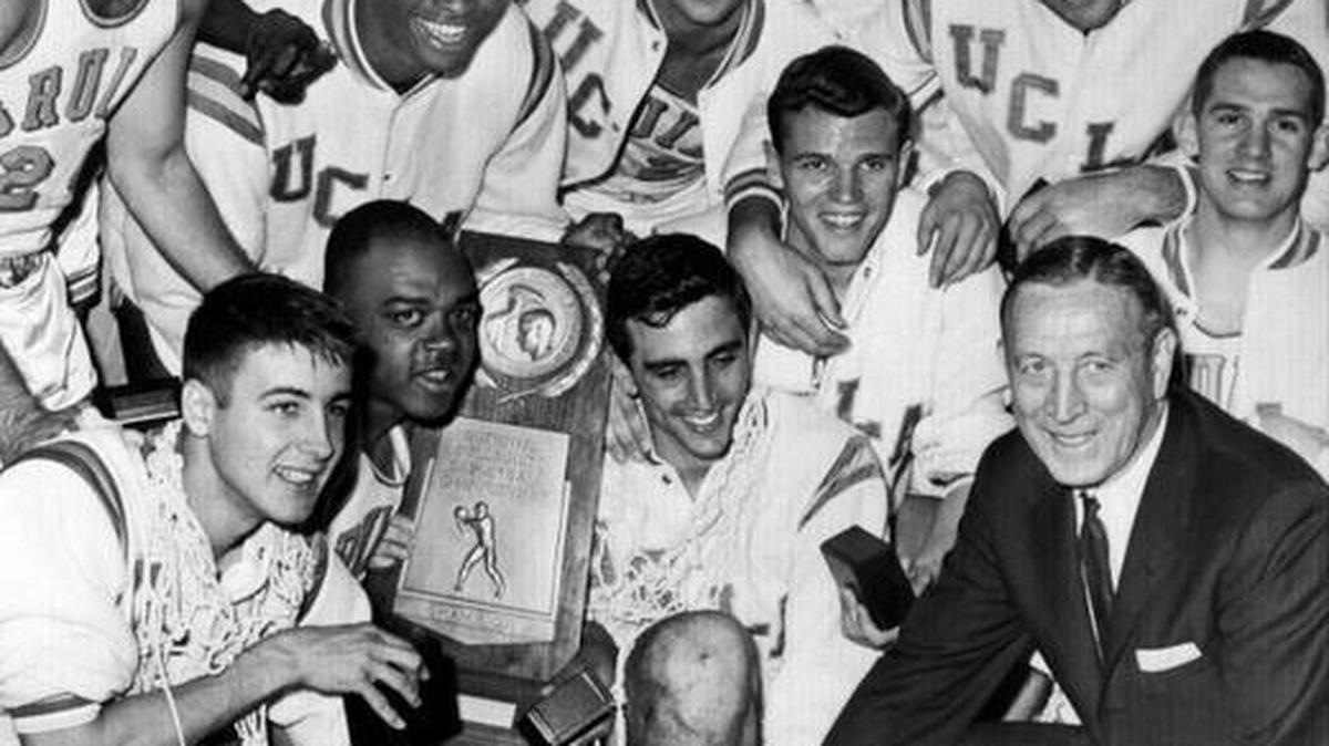 Obit John Wooden Basketball