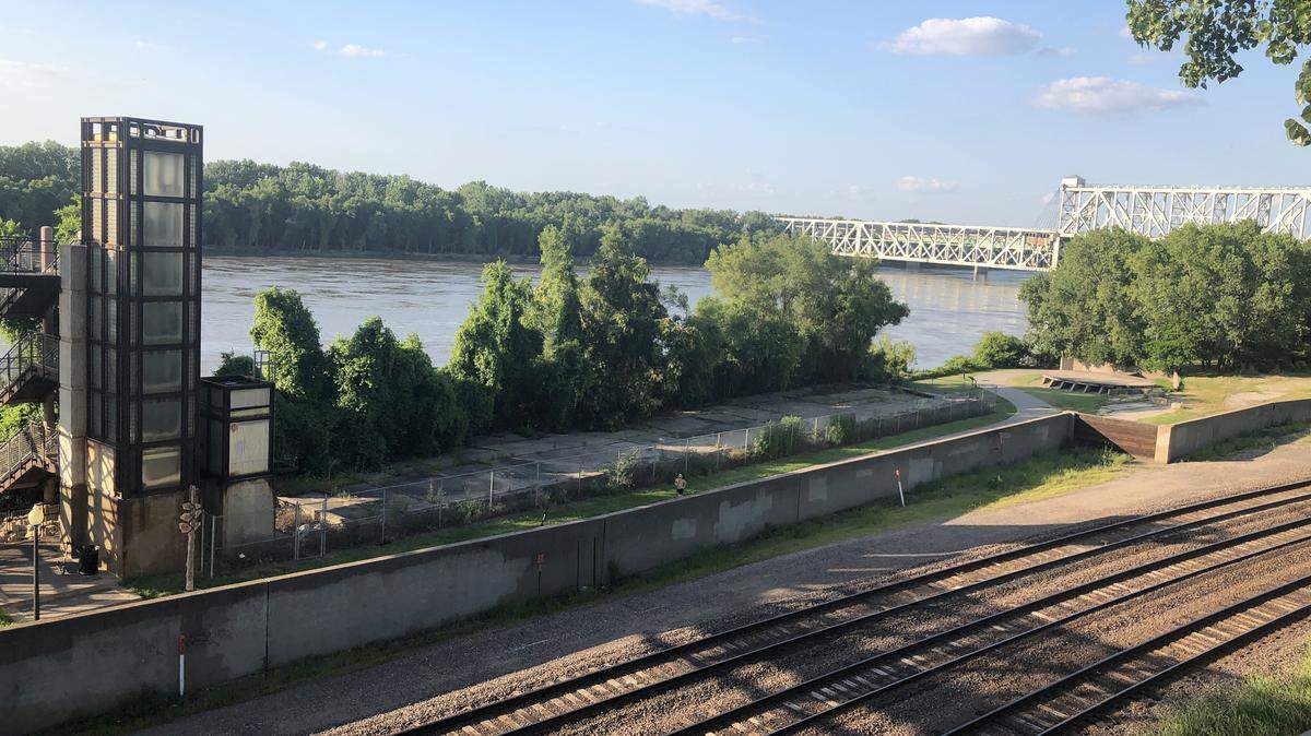 This file photo shows the Town of Kansas birdge at Kansas City’s Berkley Riverfront