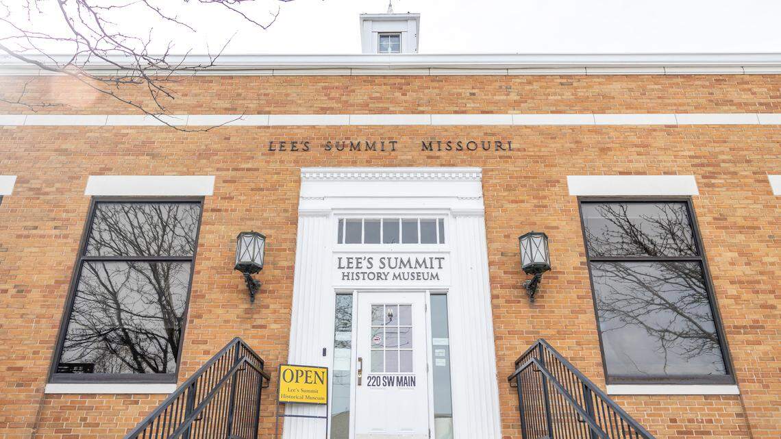 How this Depression-era mural links Lee’s Summit to Japan, WWII