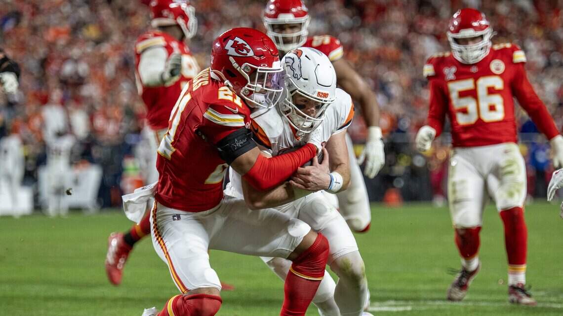 Here’s who 67 national experts predict will win Denver Broncos at KC Chiefs game