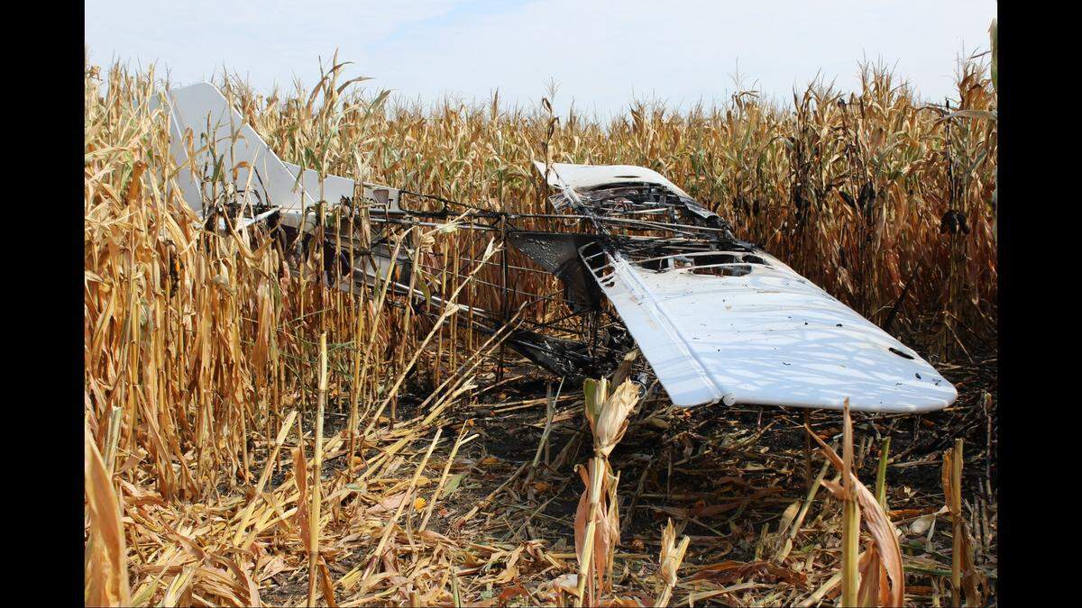 An ultralight aircraft crashed in a cornfield Thursday evening in Kansas City’s Northland.