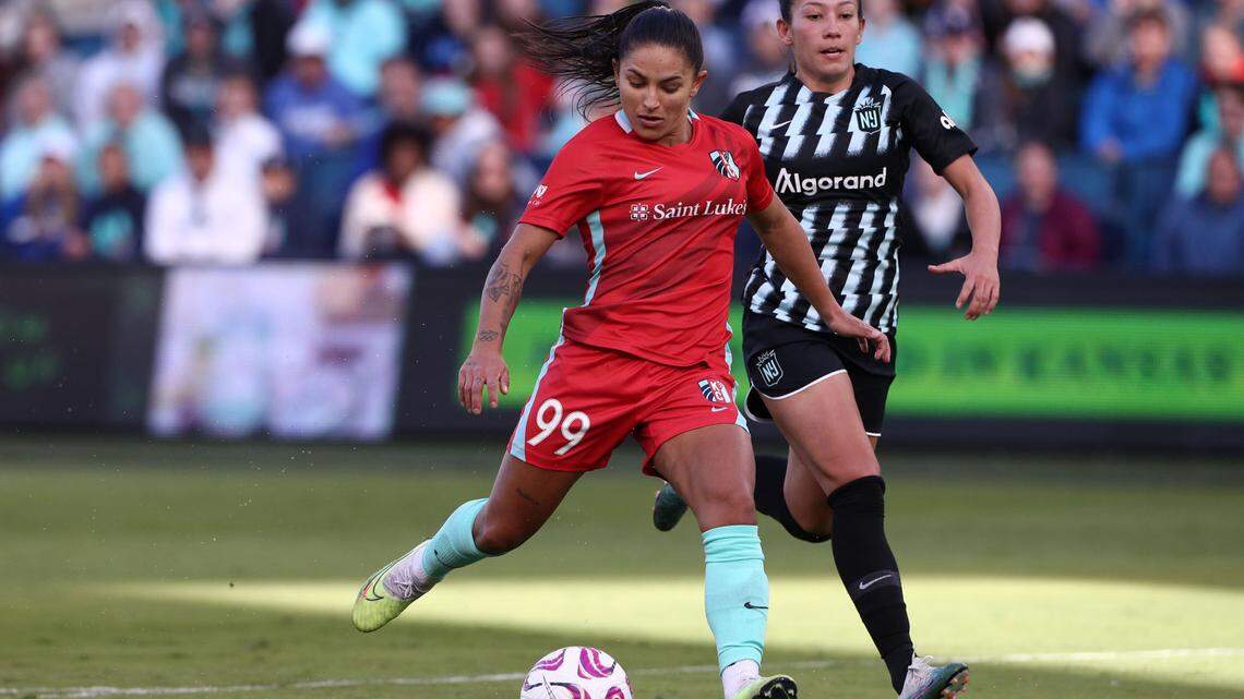 KC Current midfielder Debinha prepares to score one of her two goals against Gotham FC on Sunday at Children’s Mercy Park.