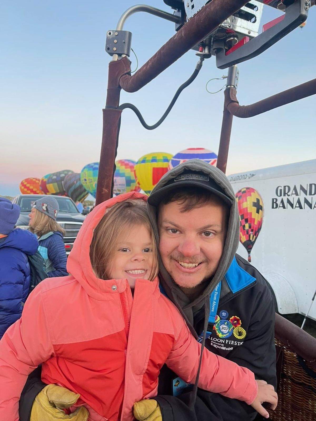 Cody Robinson with his daughter, Cora, in 2023 at the Albuquerque International Balloon Fiesta.