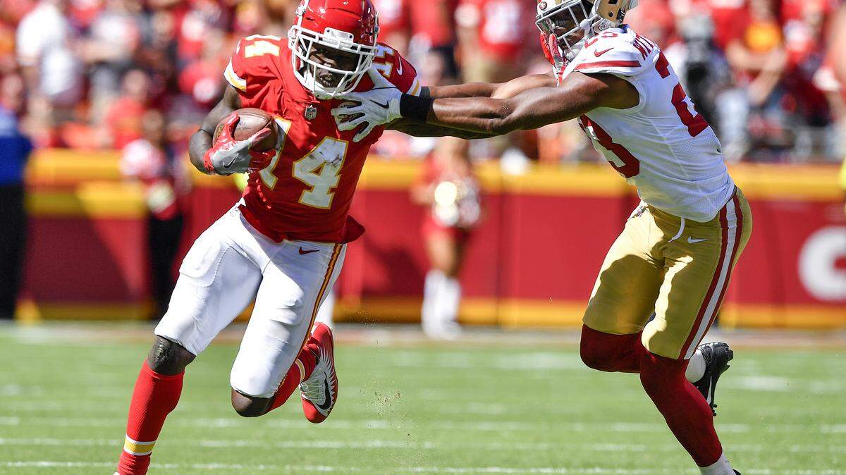 Kansas City Chiefs wide receiver Sammy Watkins stiff arms San Francisco 49ers cornerback Ahkello Witherspoon in the second half during Sunday’s football game on September 23, 2018 at Arrowhead Stadium in Kansas City, Mo.