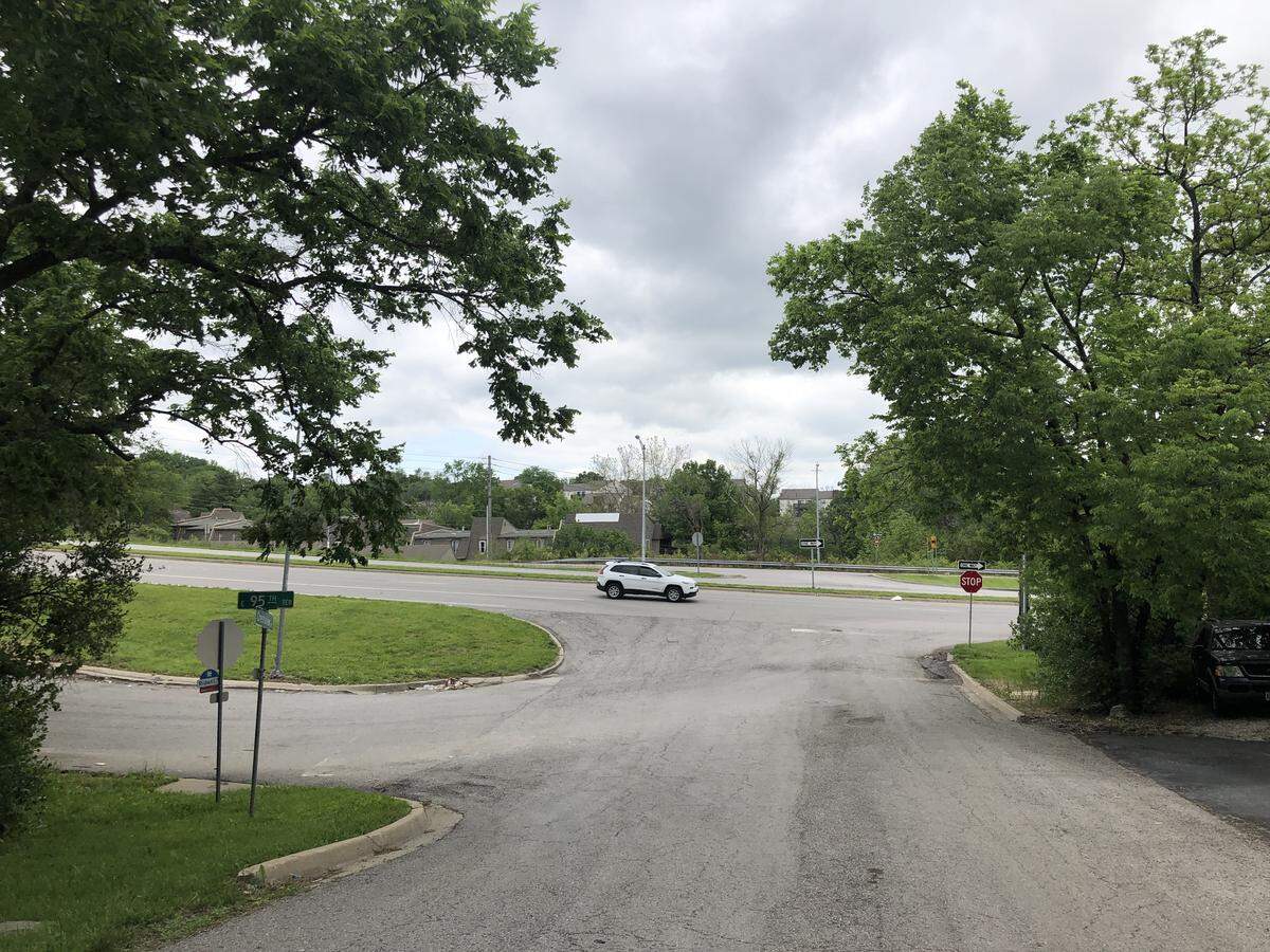Kansas City police responded to a shooting late Saturday near Crestview Drive and Bannister Road. One men was found dead of gunshot wounds inside a vehicle. One man was hospitalized.&nbsp;
