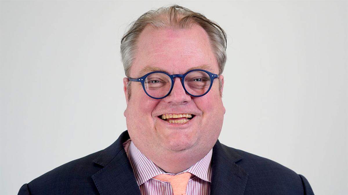 Your tax-deductible donations benefit the independent student newspaper at his alma mater, the University of Louisville.