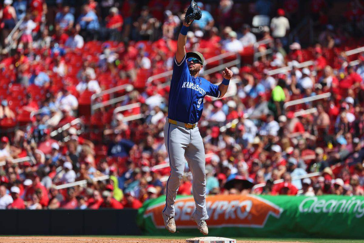Kansas City Royals first baseman Vinnie Pasquantino fields a ball against the Cardinals during in the fifth inning of an I-70 Series finale at Busch Stadium in St. Louis on Sunday, May 17, 2026.