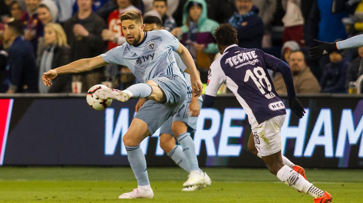Sporting Kansas City defender Andreu Fontas (left) brought down the ball during Thursday’s game at Children’s Mercy Park.