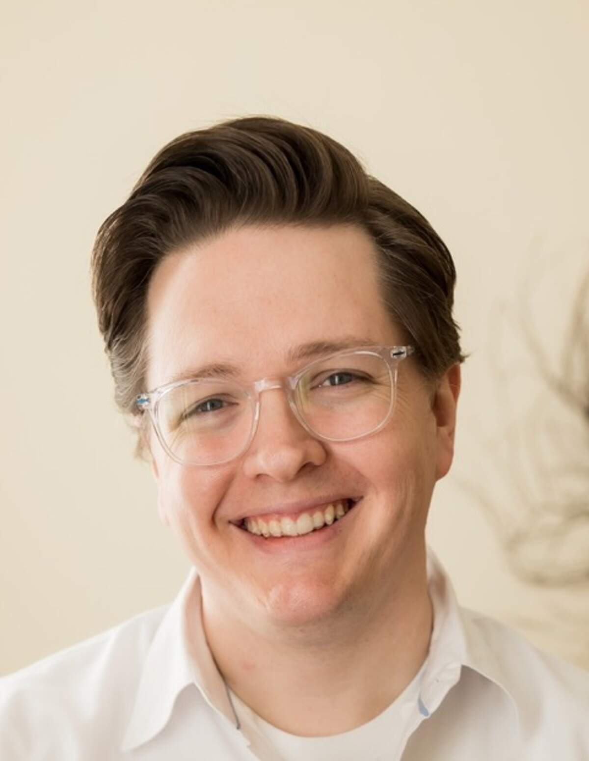 Tenor Zachary Devin, who teaches at the University of Kansas, will be one of the soloists.