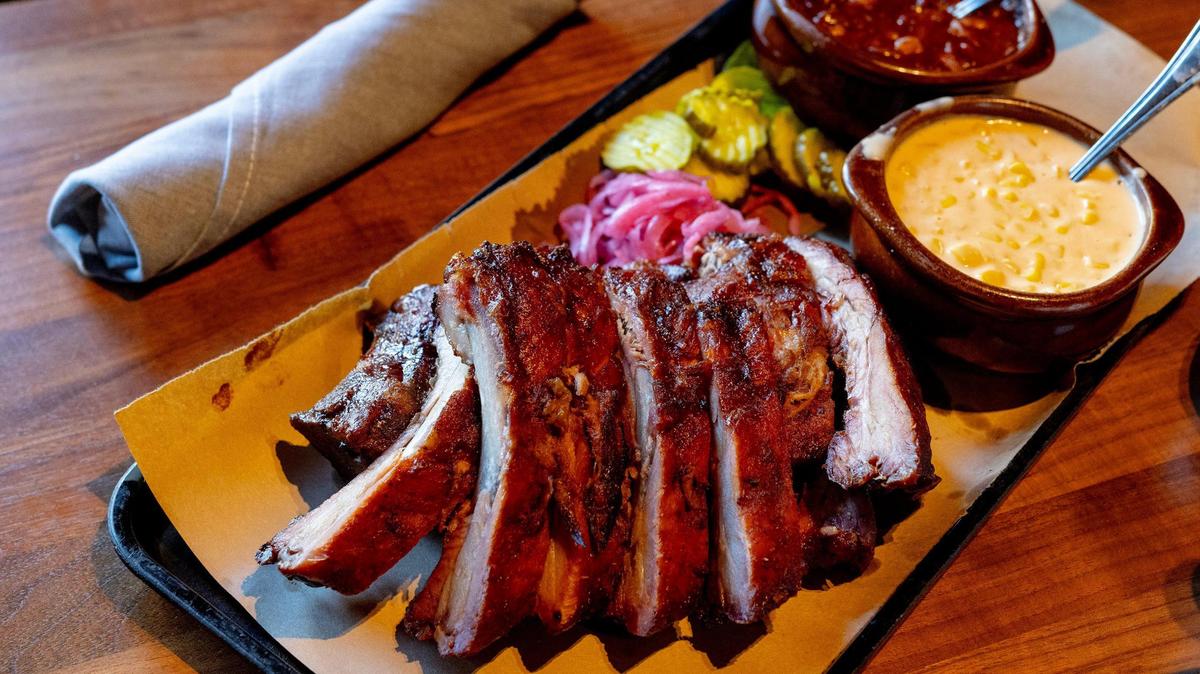 I tried the Kansas City barbecue that Josh Hawley loves. He’s right: It’s great