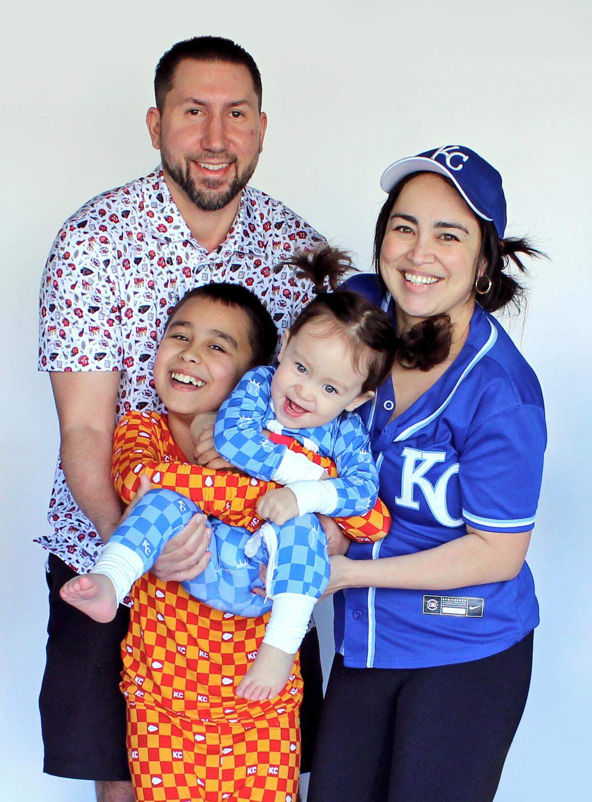 Chloe and Keoni Hartstack and their two children.