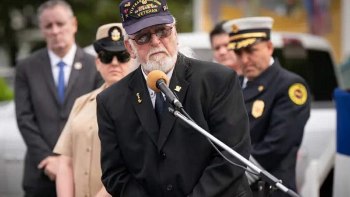 Lee’s Summit resident Steve Kilde worked for years trying to get the appropriate medals for the family of Frank Mebs, who died in Vietnam in 1970. In May, Kilde went to Newtown, Pennsylvania, to present Mebs’ family with the missing medals and ribbons.