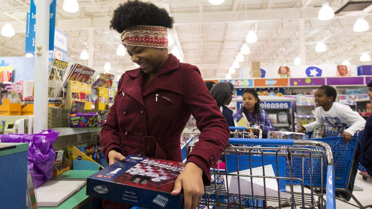 Liquidation plans by Toys R Us would affect five area stores and a warehouse facility.